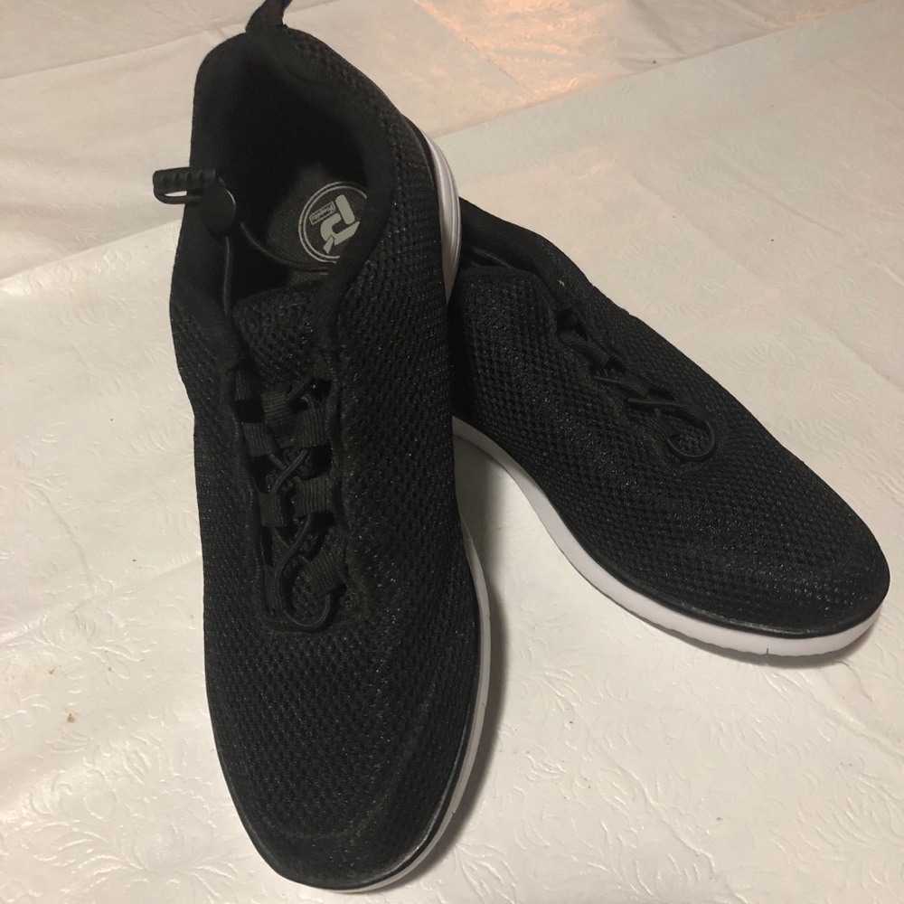 Propet black tennis shoes. New. 8 1/2Wide